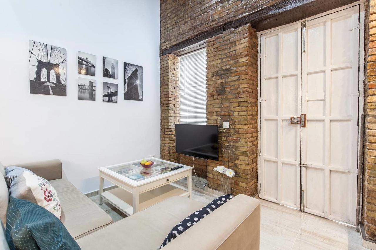 Nice Apartment In The Heart Of Séville Extérieur photo